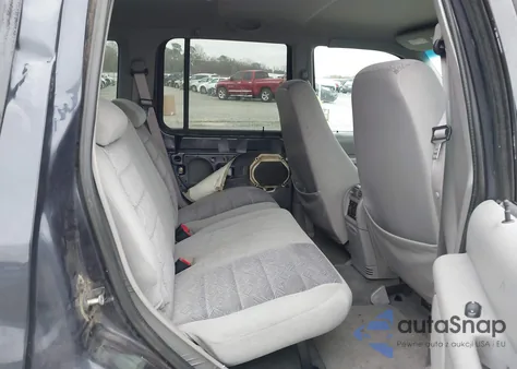 2000 Ford Explorer Xlt from USA, damaged, VIN 1FMZU73E1YUB13872